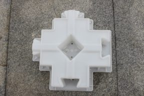 連鎖護坡磚塑料模具的簡(jiǎn)介及用途