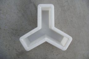 關(guān)于三叉護坡模具的簡(jiǎn)介